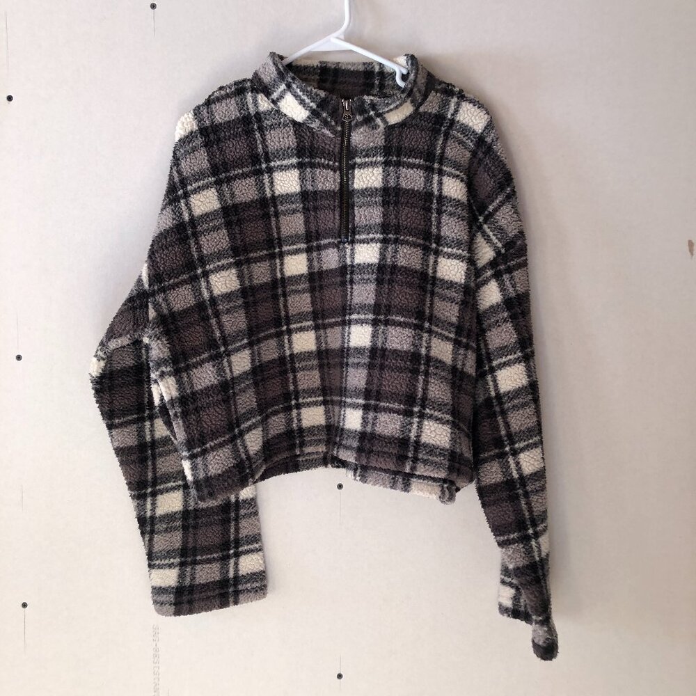 Fluffy Plaid Cropped Fleece